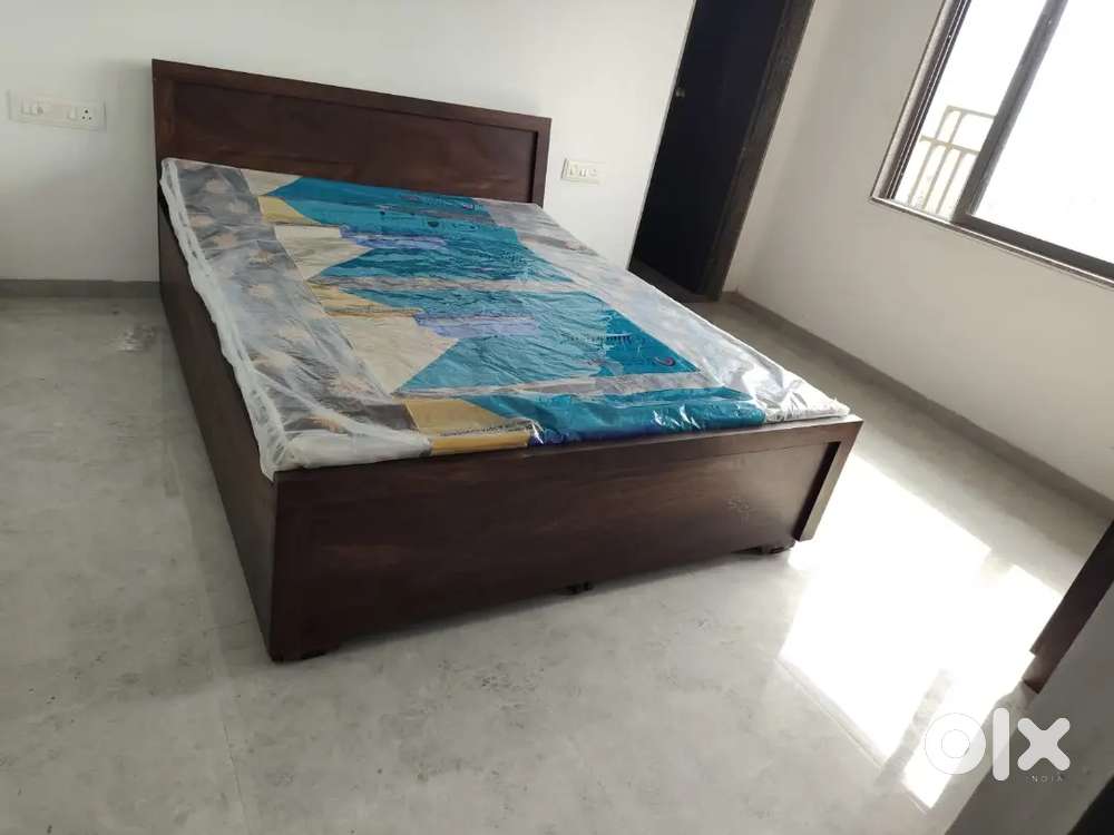 Bed + 3door cupboard