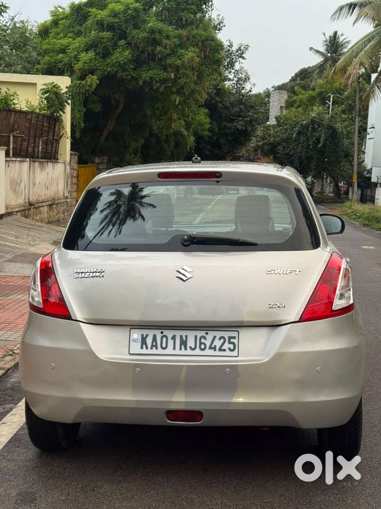 Maruti Suzuki Swift Vvt Zxi Plus, 2011, Petrol