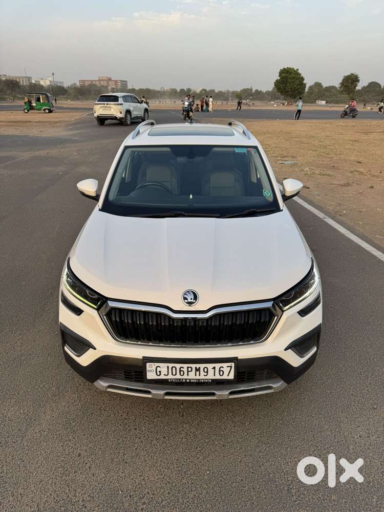 Skoda Kushaq 1.0 Tsi Style, 2023, Petrol