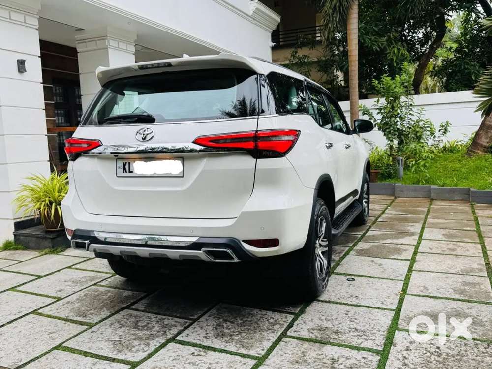 Toyota Fortuner Petrol 2022 Variant