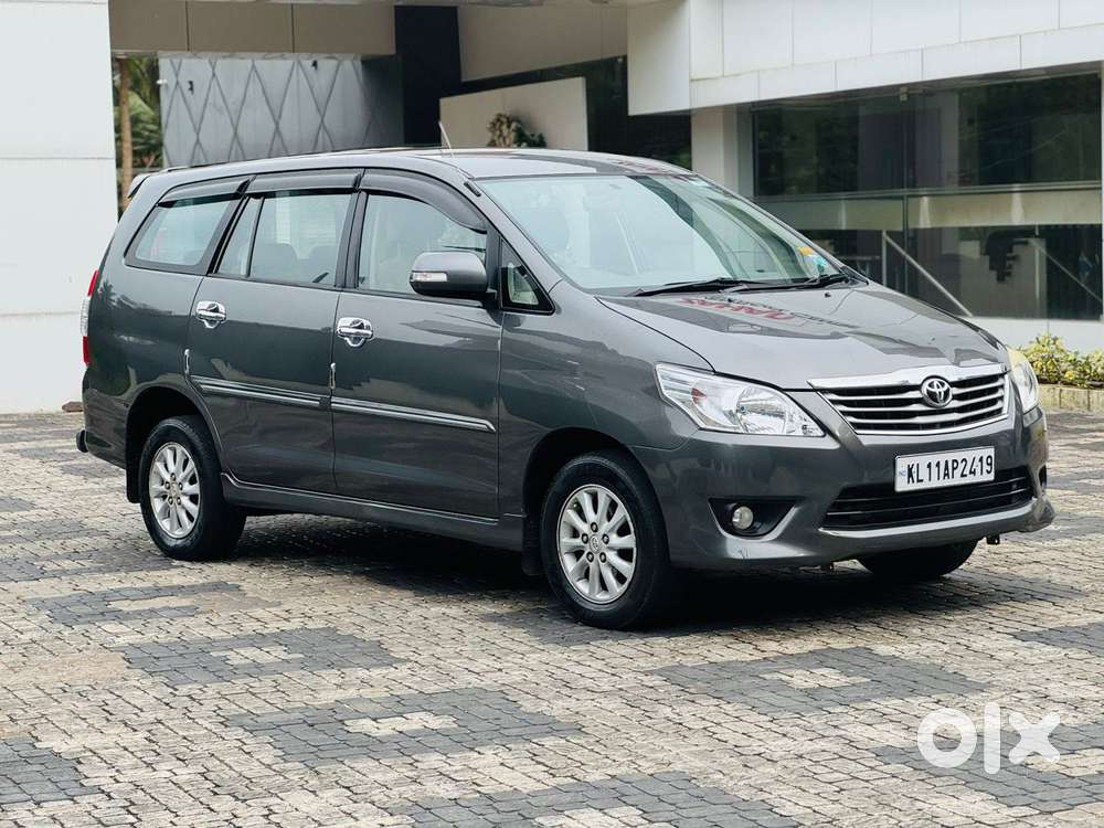 Toyota Innova 2.5 Vx 8 Str Bs-iii, 2012, Diesel