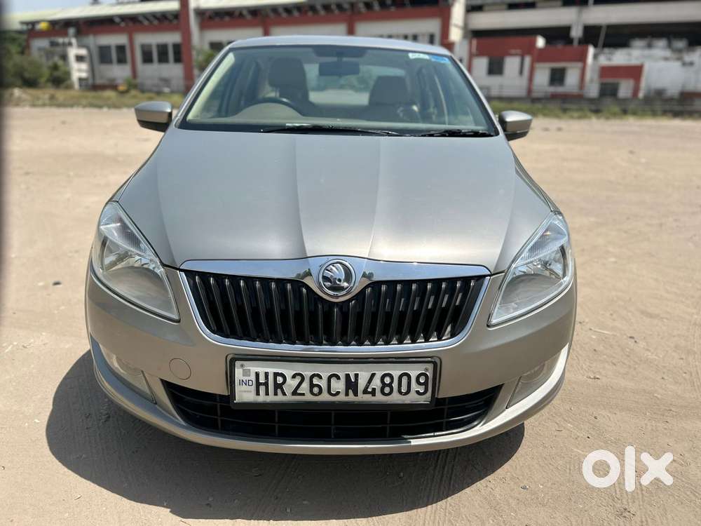 Skoda Rapid 2013-2016 1.6 Mpi Ambition With Alloy Wheel, 2015, Petro..