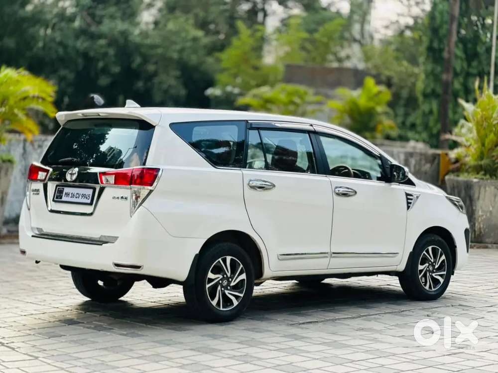 Innova Crysta 2.8 Z