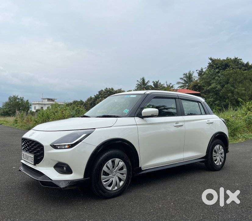 Maruti Suzuki Swift Vxi + Manual, 2024, Petrol