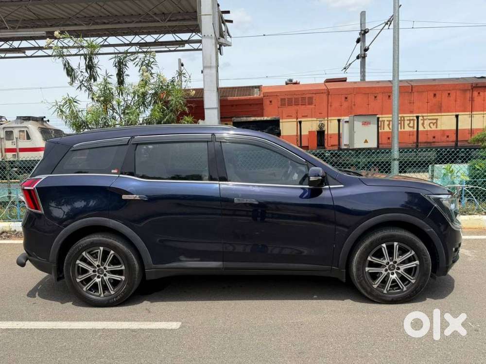 Mahindra Xuv700 2.2 Ax 7 Diesel Mt Luxury Pack Str, 2023, Diesel