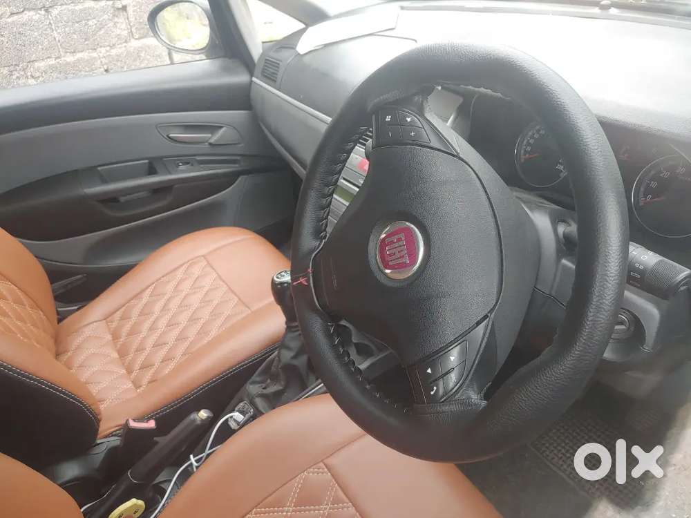 Fiat Grande Punto 2010 Petrol 66000 Km Driven