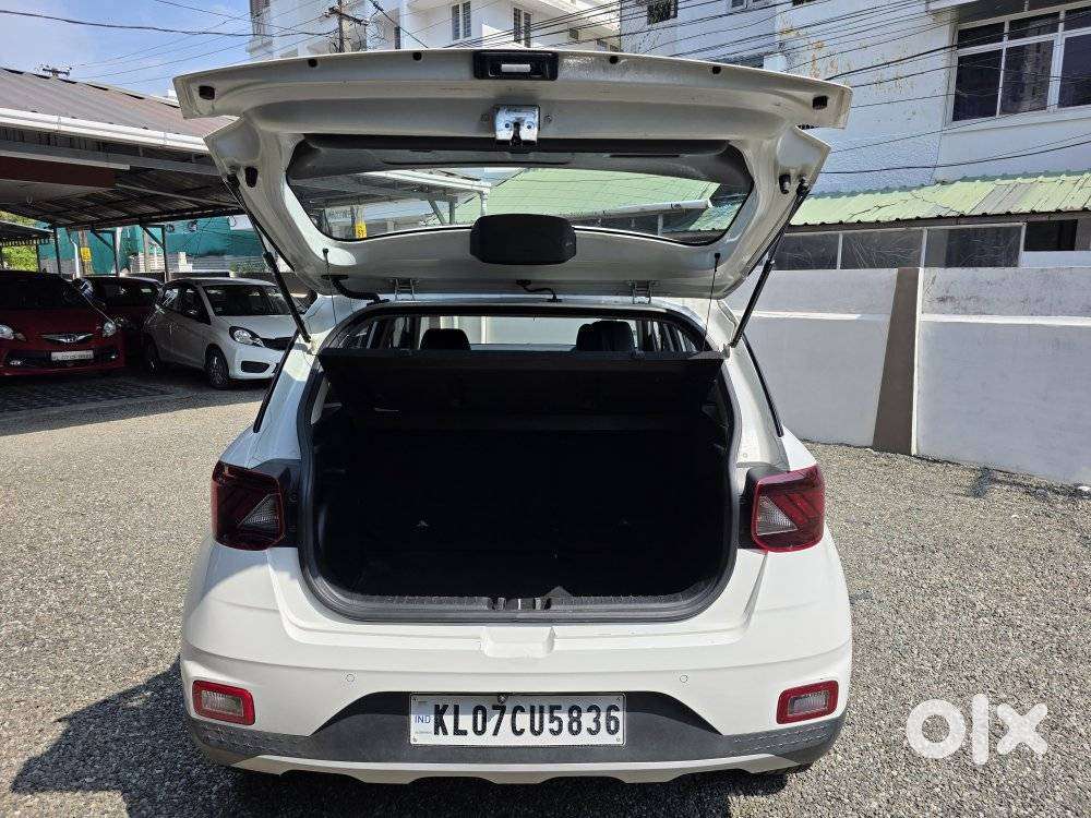 Hyundai Venue 1.0 Sx (o) Turbo Imt, 2021, Petrol