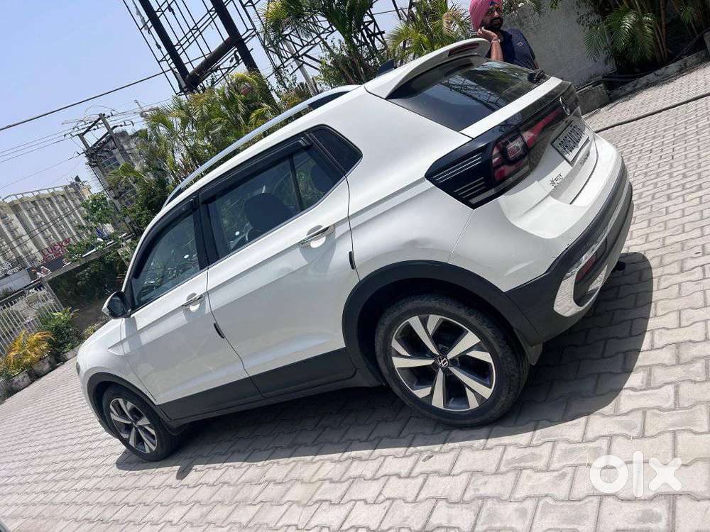 Volkswagen Taigun 1.0 Tsi Topline, 2022, Petrol