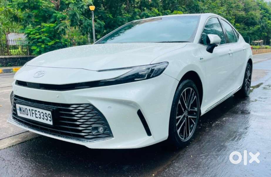 Toyota Camry Hybrid, 2026, Cng & Hybrids