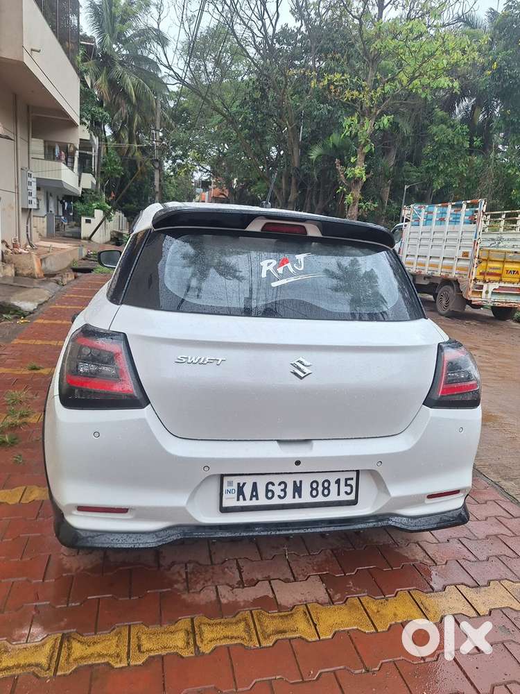 Maruti Suzuki Swift Petrol 2025