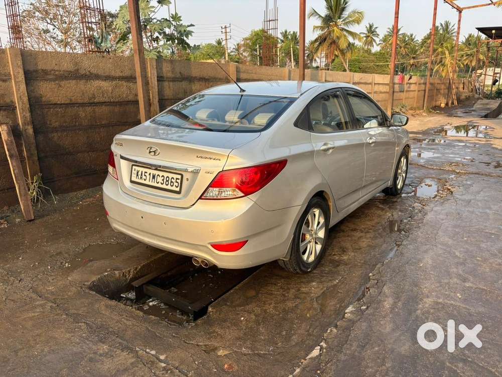 Hyundai Verna 2012 Petrol Well Maintained