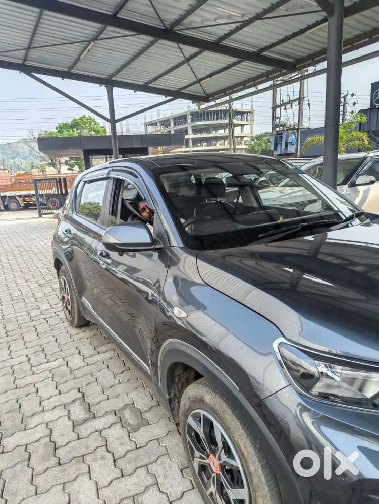 Kia Sonet 2022 Petrol 22000 Km Driven Be