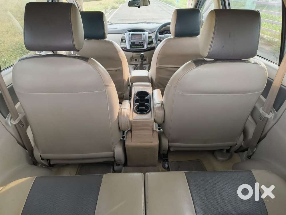 Toyota Innova 2.5 Z Diesel 7 Seater, 2015, Diesel