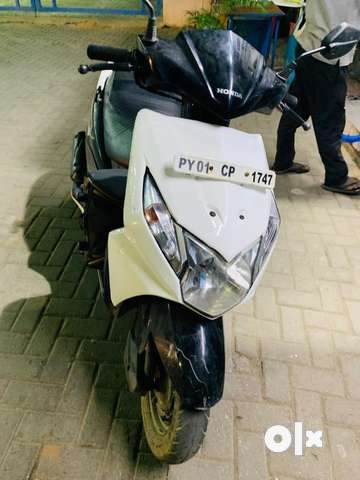 Honda dio mileage 35km Scooters 1758378629