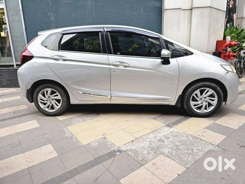 Honda Jazz V Cvt, 2015, Petrol