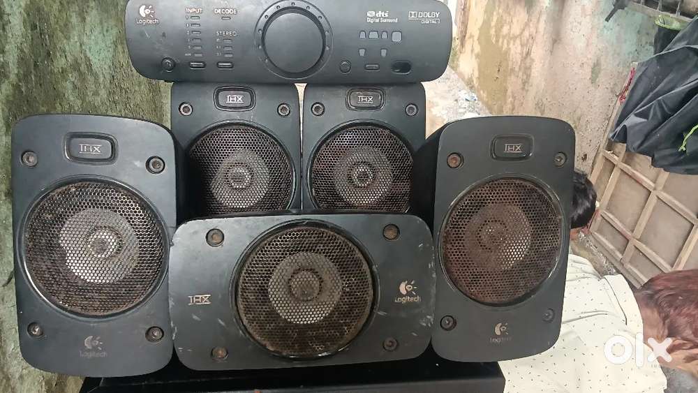 Logitech z906 5.1 home theatre system not working condition