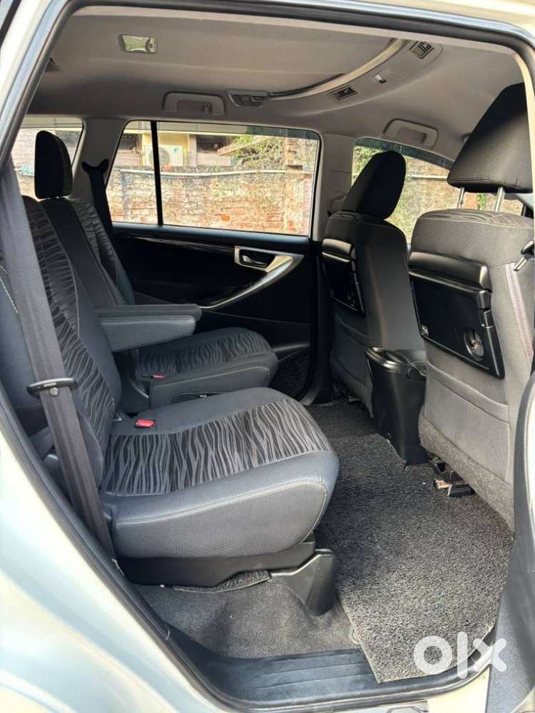 Toyota Innova Crysta 2.4 V 7 Str, 2017, Diesel