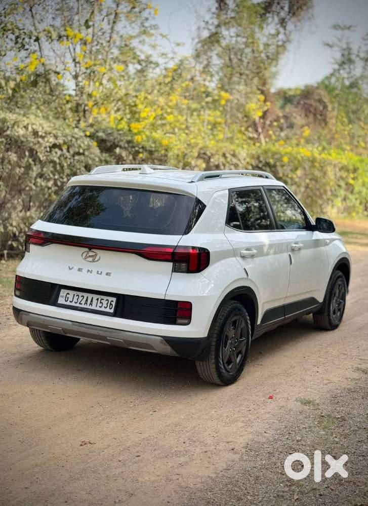 Hyundai Venue S Mt 1.2 Kappa, 2023, Cng & Hybrids