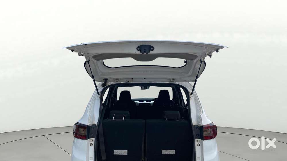 Renault Triber Rxz, 2019, Petrol