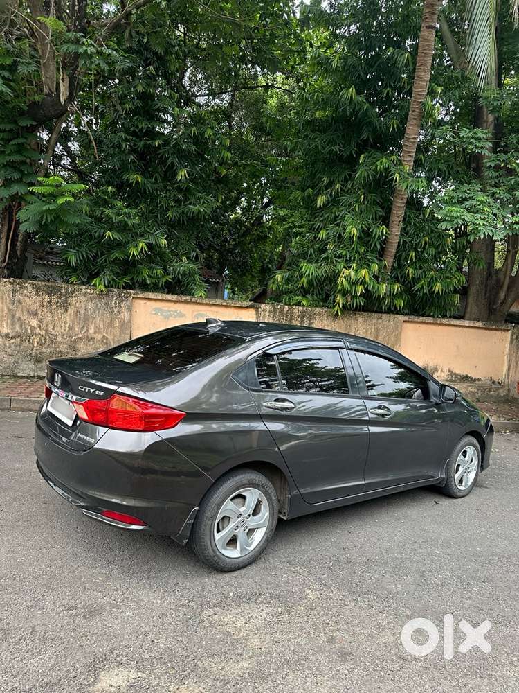 Brand New Condition Honda City Petrol Vmt With All Papers Updated !
