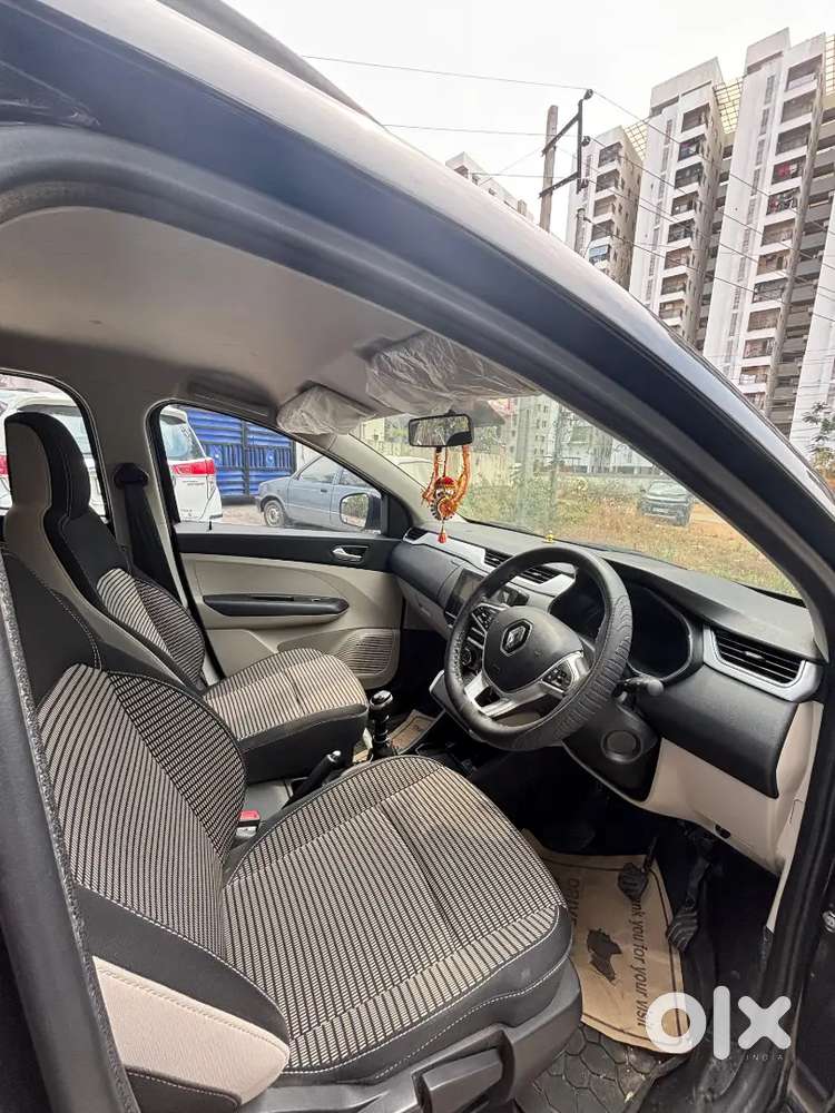 Renault Triber 2024 Petrol Well Maintained