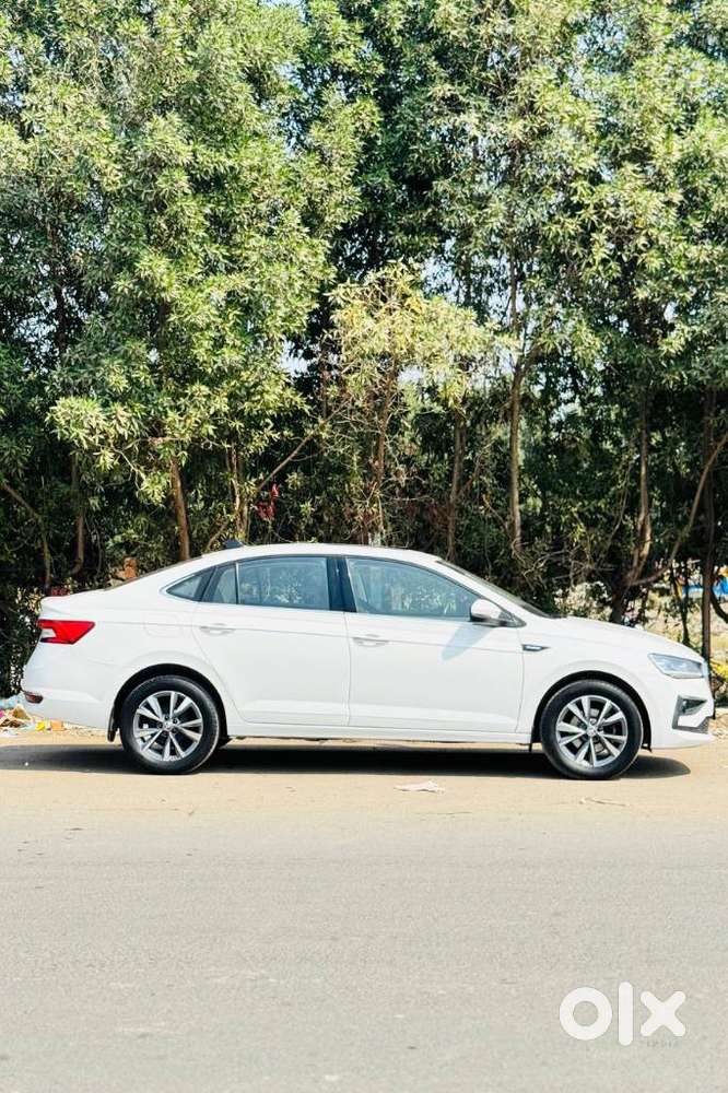 Skoda Slavia 1.0 Tsi Style At, 2023, Petrol