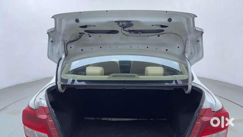 Maruti Suzuki Dzire 1.2 Zxi Amt, 2019, Petrol