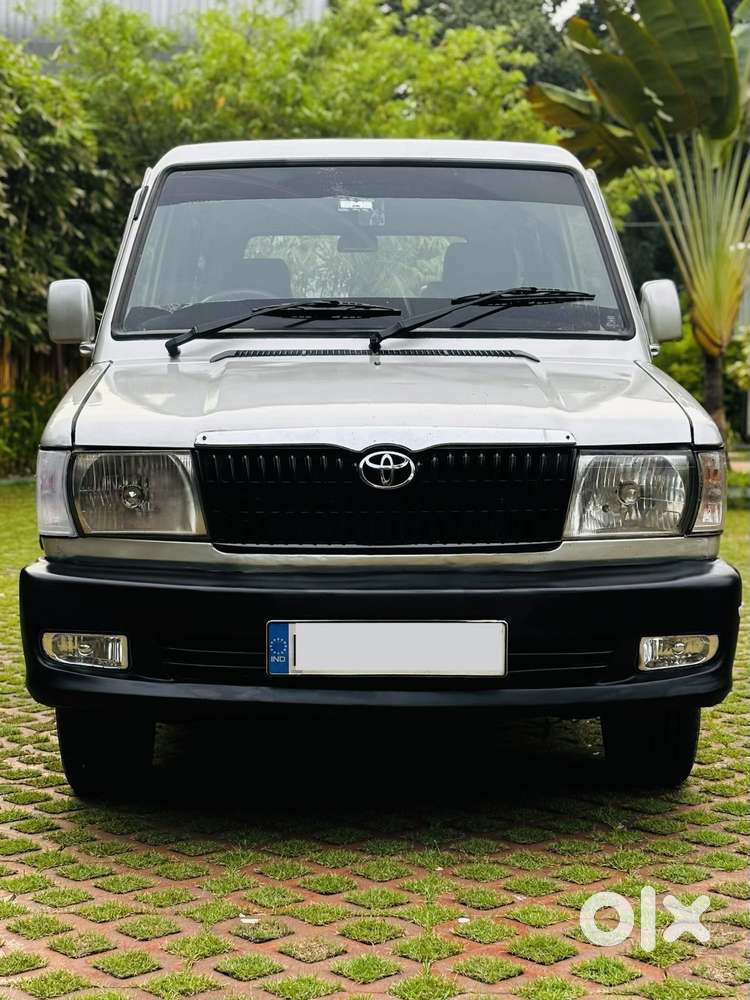 Toyota Qualis Gs C8, 2003, Diesel