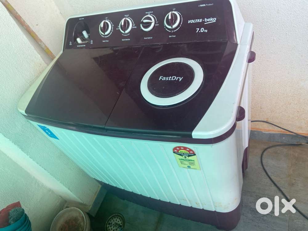 Voltas semi automatic 7 kg washing machine