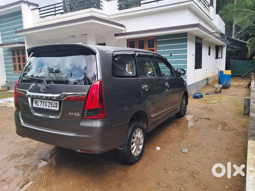 Toyota Innova 2014 Diesel 277600 Km