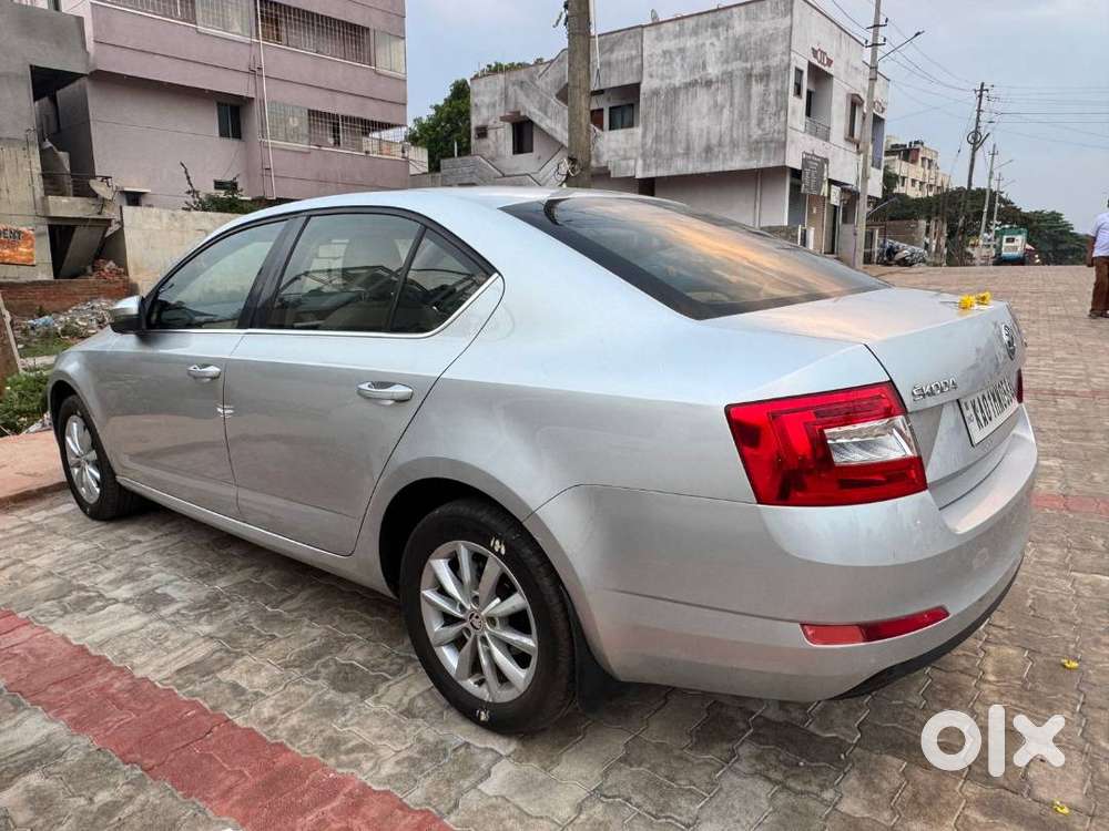 Skoda Octavia 2016 Diesel 143000 Km Driven