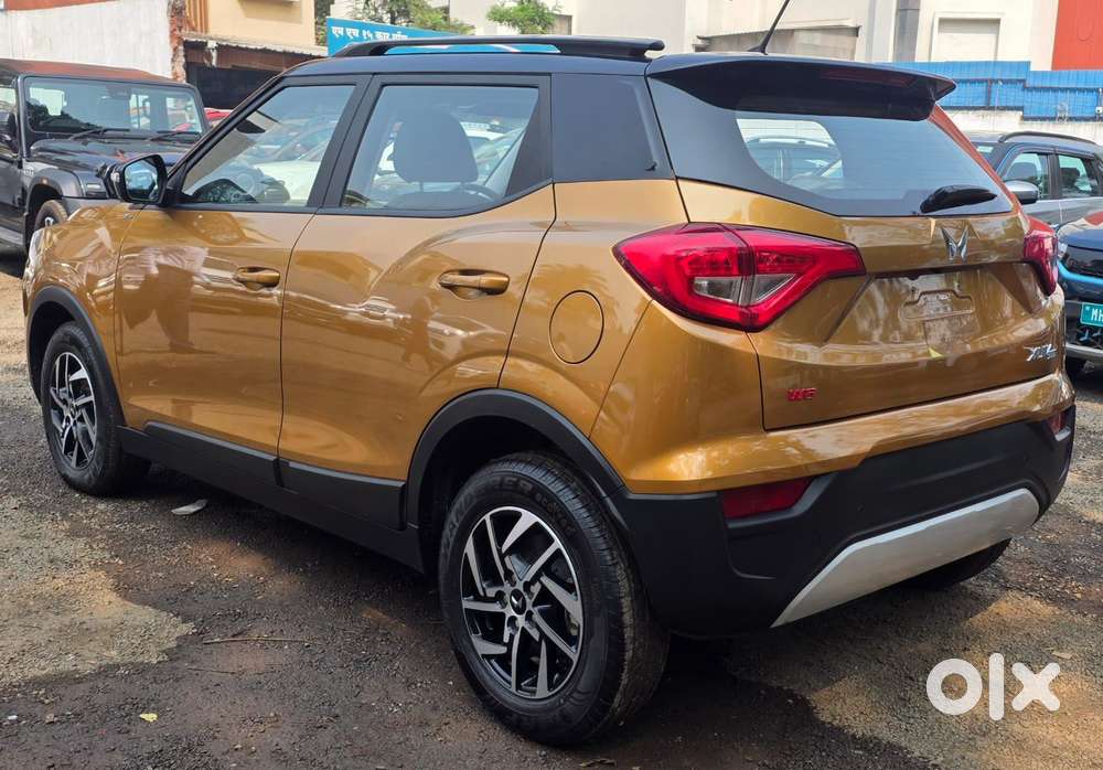 Mahindra Xuv300 W8 Option, 2026, Petrol