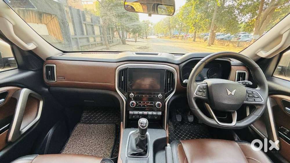 Mahindra Scorpio N Z8 Petrol Mt 7 Str, 2023, Petrol