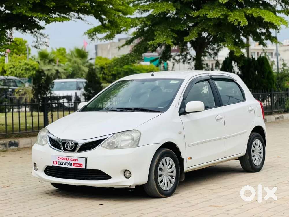 Toyota Etios Liva 1.2 G, 2012, Petrol