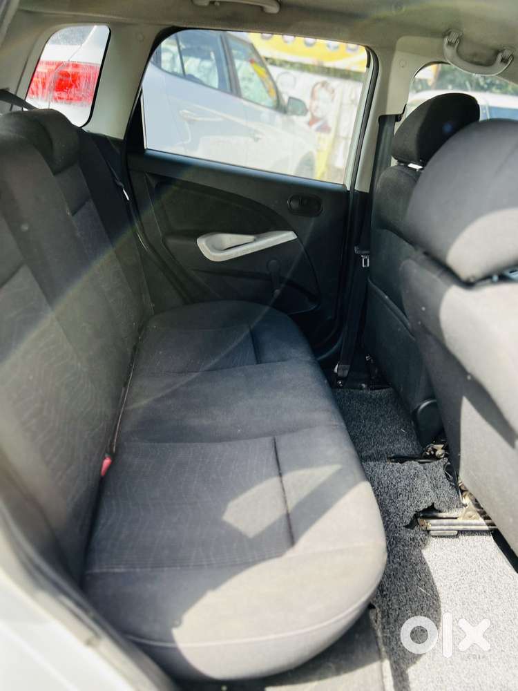 Ford Figo 2010-2012 Petrol Exi, 2013, Petrol