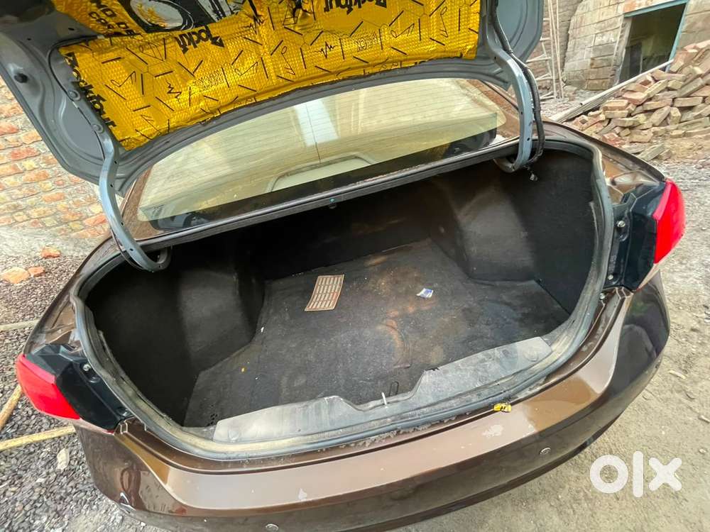 Maruti Suzuki Ciaz Diesel 950000 Km Driven