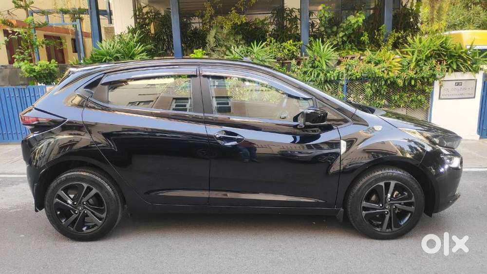 Tata Altroz 1.2 Xz Plus Dark Edition, 2023, Petrol