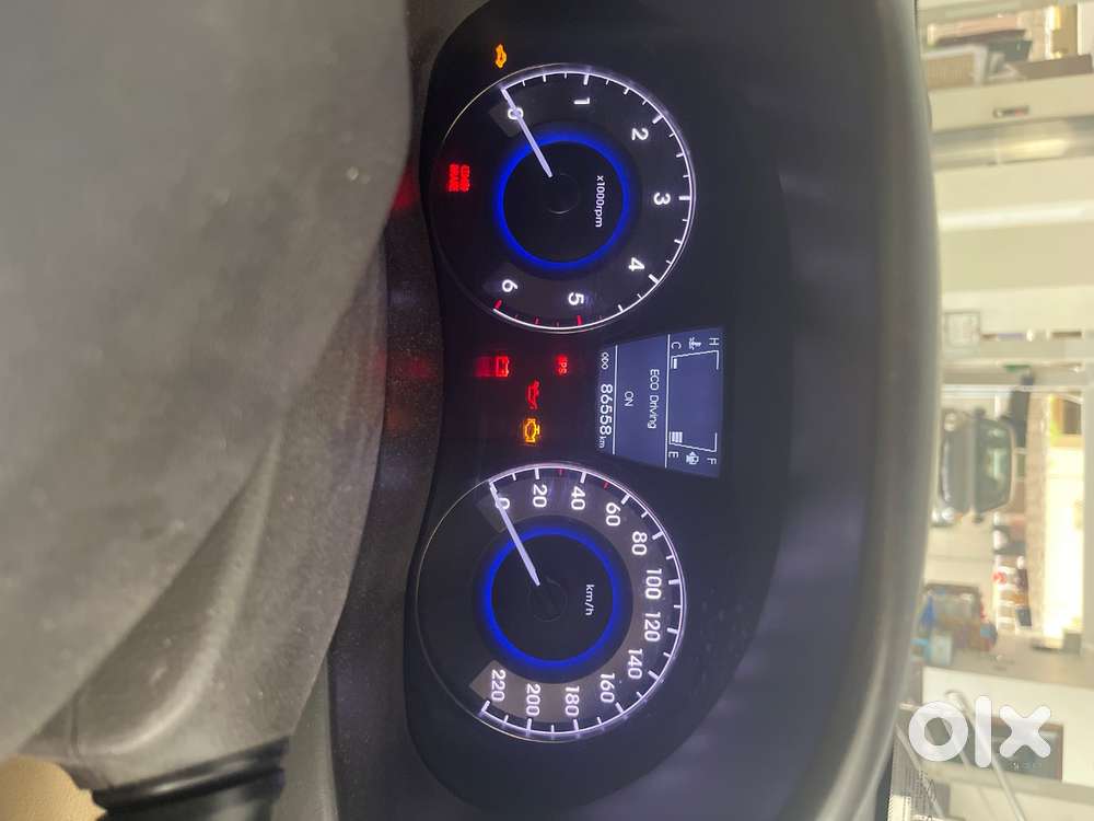 Hyundai Verna Fluidic 2012 Top End