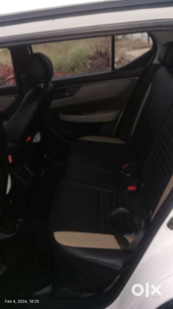 Honda Elevate V Mt, 2024, Petrol