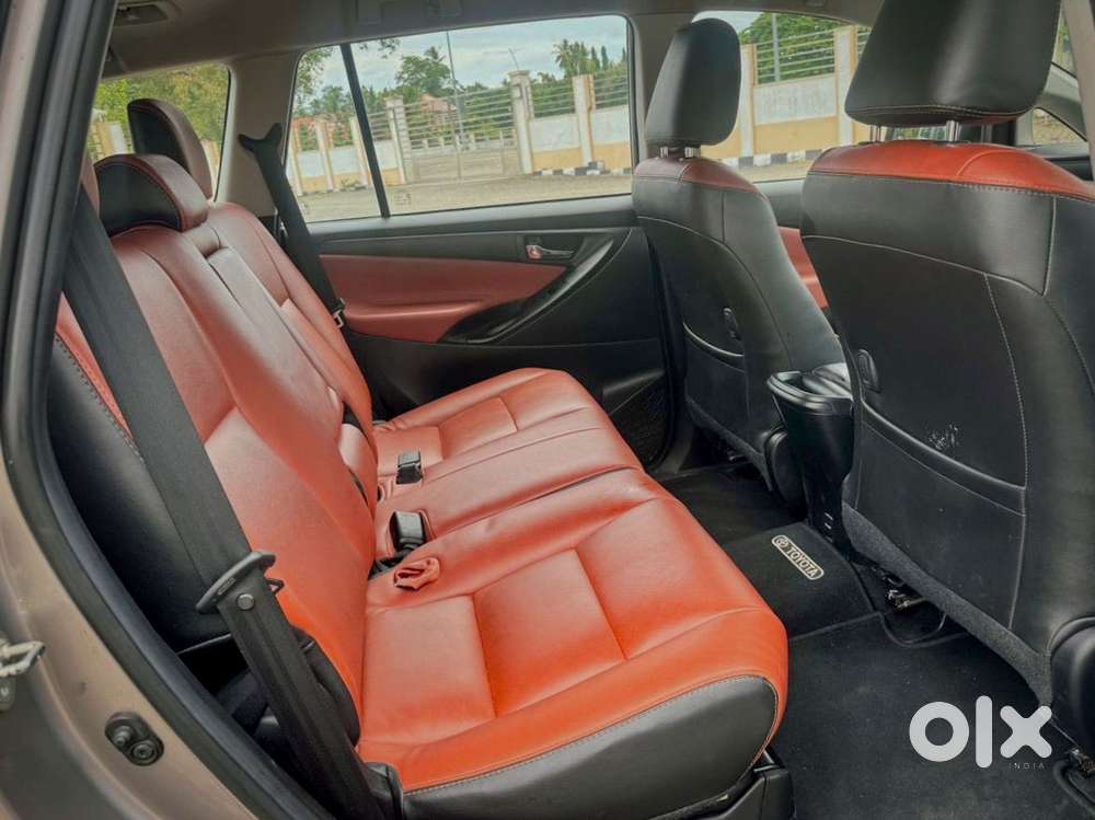 Toyota Innova Crysta [2020-ongoing] 2.4 Gx 8 Str, 2021, Diesel