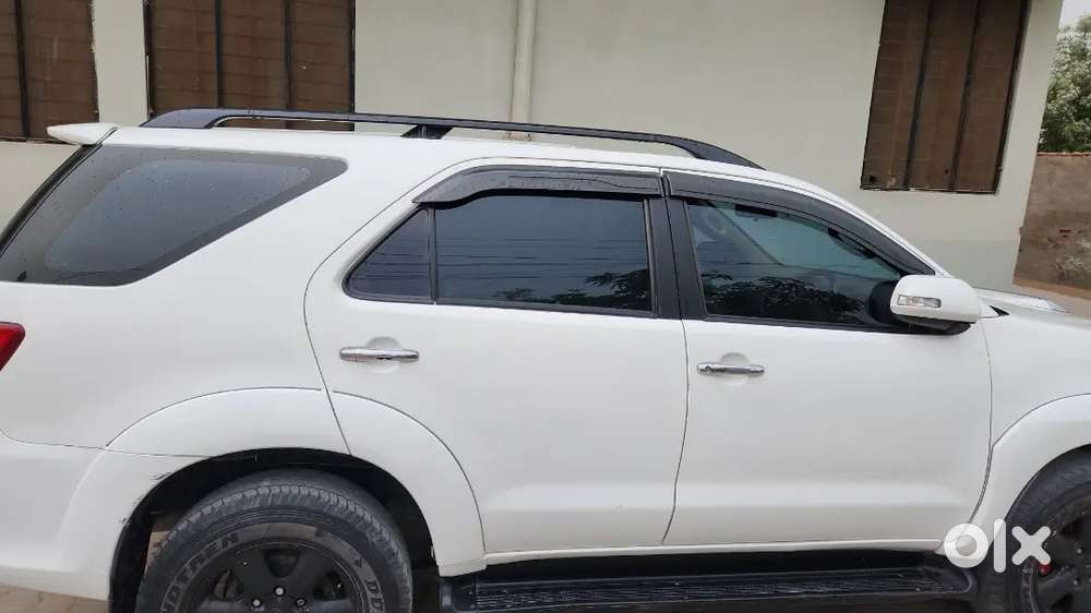 Automatic Fortuner With Unique Registration Number