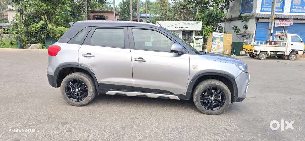 Maruti Suzuki Brezza Zdi+ Amt, 2018