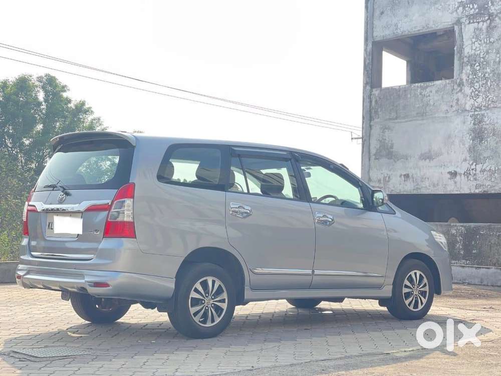 Toyota Innova Diesel 2015