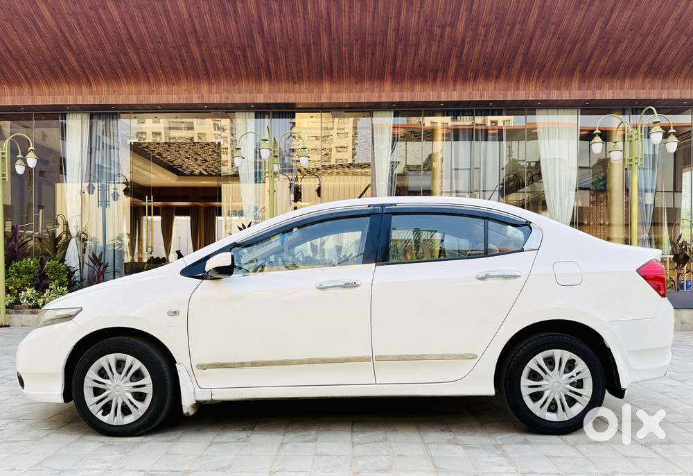 Honda City E Mt I-vtec, 2013, Petrol
