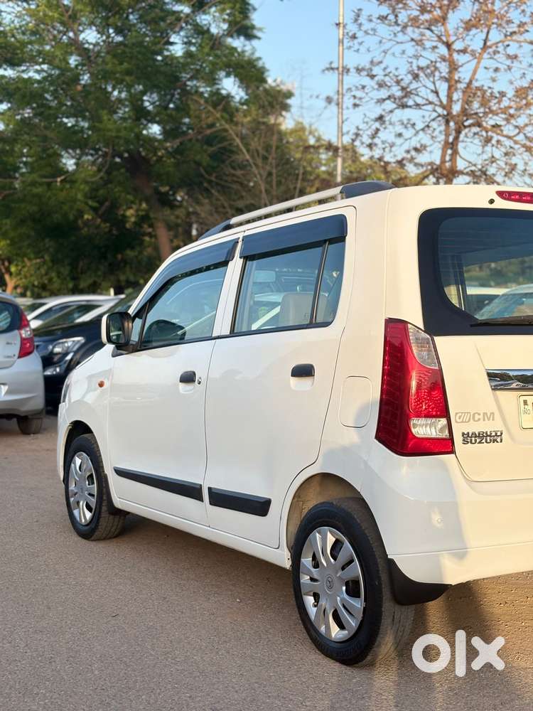 Maruti Suzuki Wagon R Vxi Plus Optional, 2016, Petrol