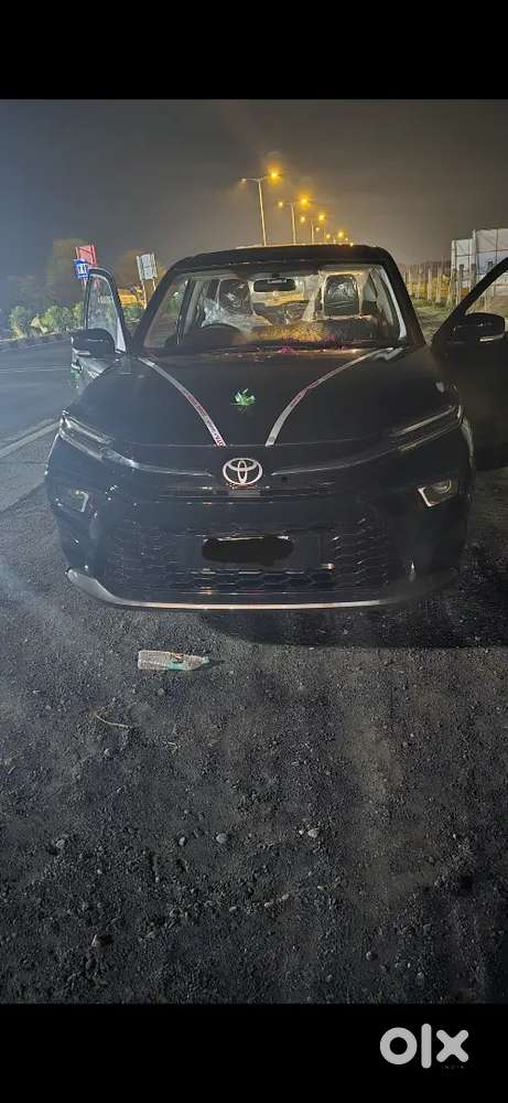 Toyota Urban Cruiser Hyryder 2025 Petrol 9500 Km Driven