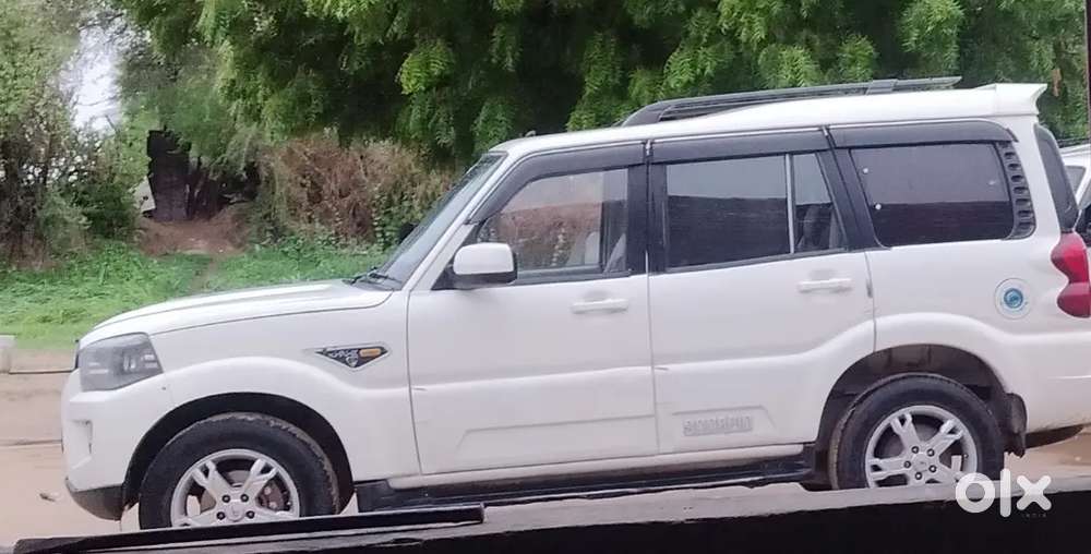 Mahindra Scorpio Diesel 2016