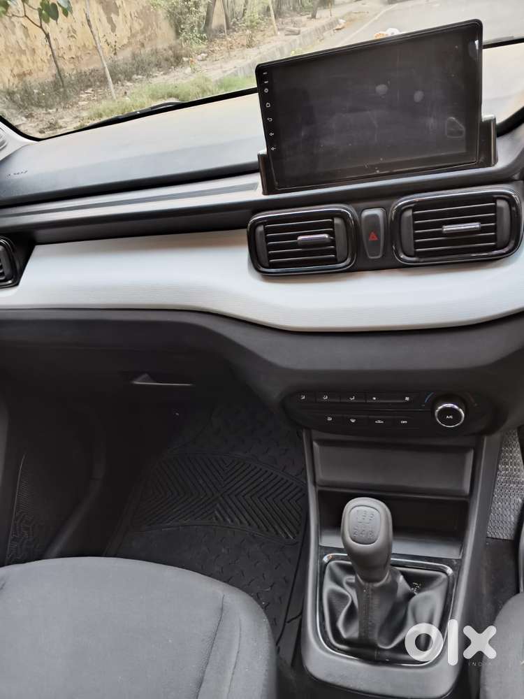 Tata Punch Pure Icng, 2024, Petrol