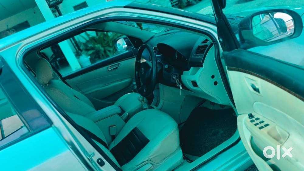 Maruti Suzuki Swift Dzire 1.2 Vxi Bsiv, 2014, Petrol