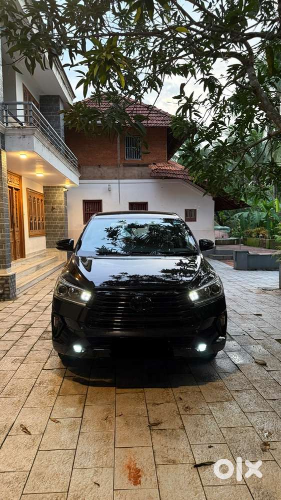 Toyota Innova Crysta 2022